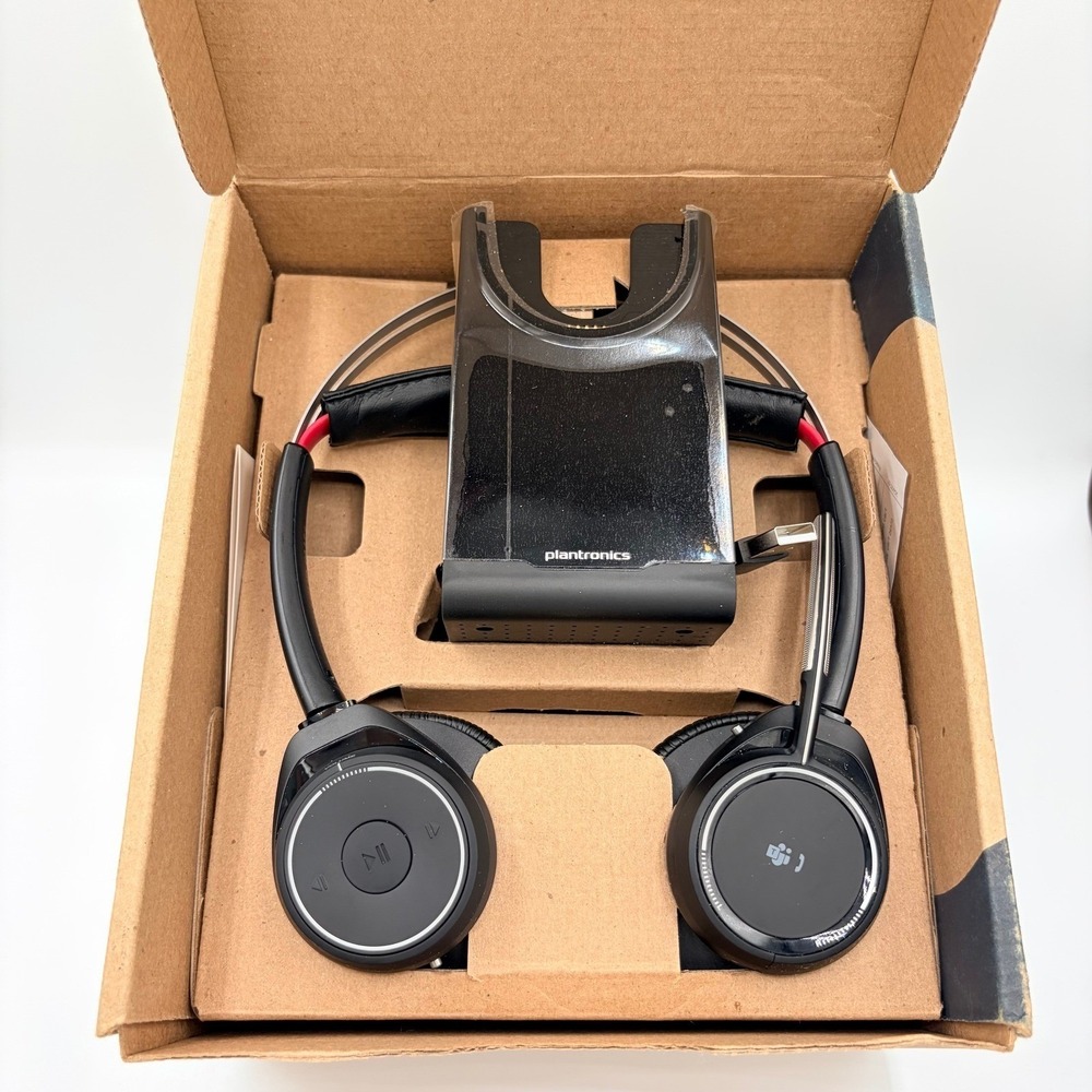 NEW OPEN BOX Plantronics Poly Voyager Focus UC B825 Bluetooth Headset Black READ